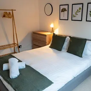Calm Cosy House With Beautiful Riverside Walk To Centre York